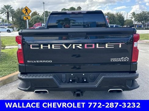 Used 2021 Chevrolet Silverado 1500 High Country w/ Technology Package image 7