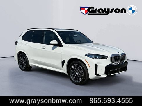 Used 2026 BMW X5 xDrive40i w/ M Sport Package image 1
