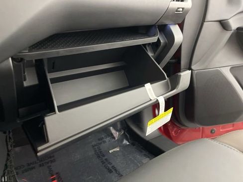 New 2026 Nissan Pathfinder Platinum image 38