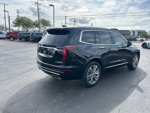 Used 2024 Cadillac XT6 Premium Luxury w/ Technology Package AWD/4WD image 6