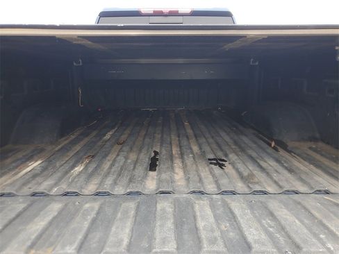 Used 2022 GMC Sierra 2500 AT4 w/ AT4 Preferred Package image 6