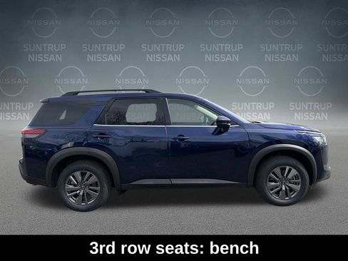 Used 2023 Nissan Pathfinder SV FWD image 14