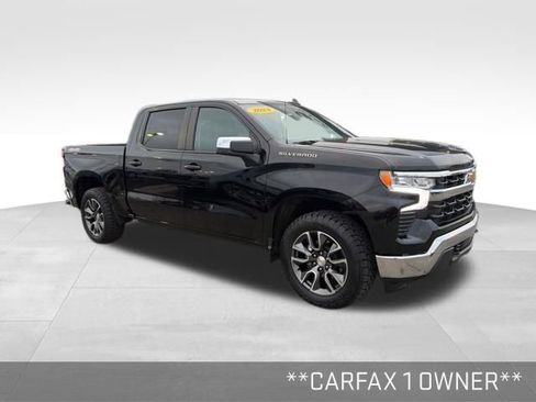 Used 2024 Chevrolet Silverado 1500 LT image 2