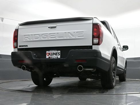 New 2026 Honda Ridgeline Black Edition image 33