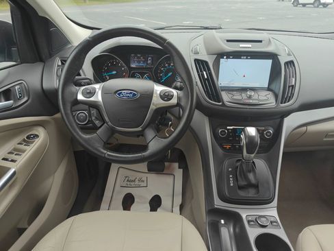 Used 2016 Ford Escape SE w/ SE Leather Comfort Package AWD/4WD image 7
