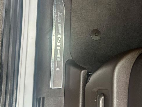 Used 2023 GMC Sierra 3500 Denali w/ Denali Ultimate Package AWD/4WD image 29
