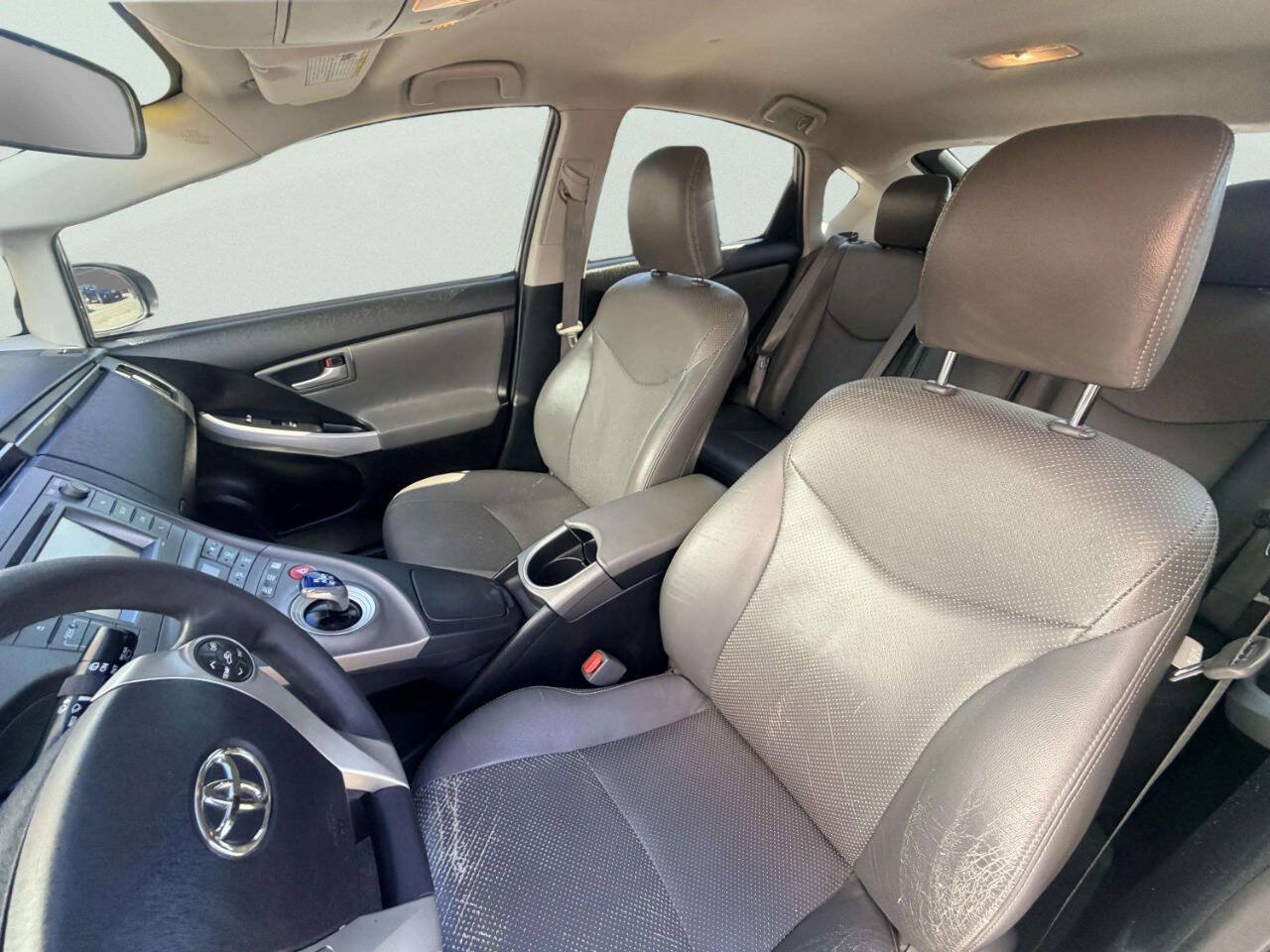 Used 2014 Toyota Prius Two FWD image 19