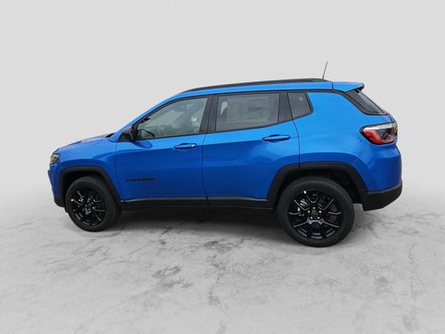 New 2026 Jeep Compass Latitude image 5