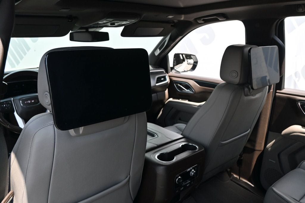 Used 2023 GMC Yukon SLT RWD image 18