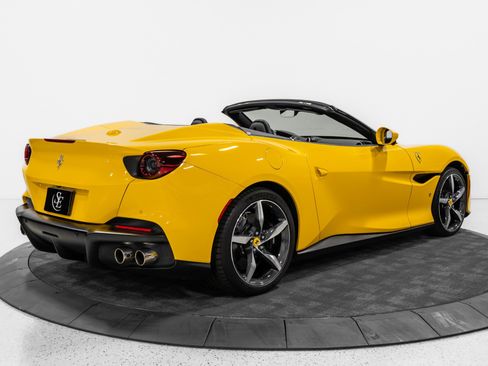 Used 2023 Ferrari Portofino M RWD image 9