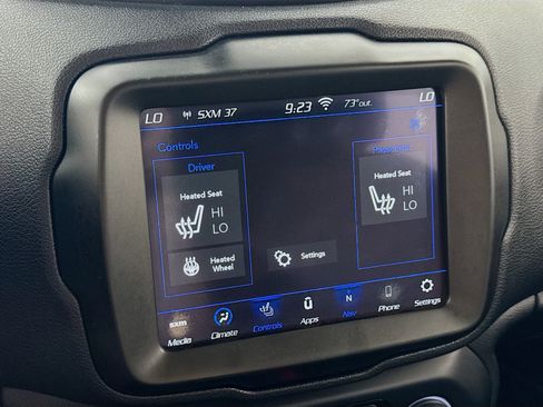 Used 2021 Jeep Renegade Limited image 17