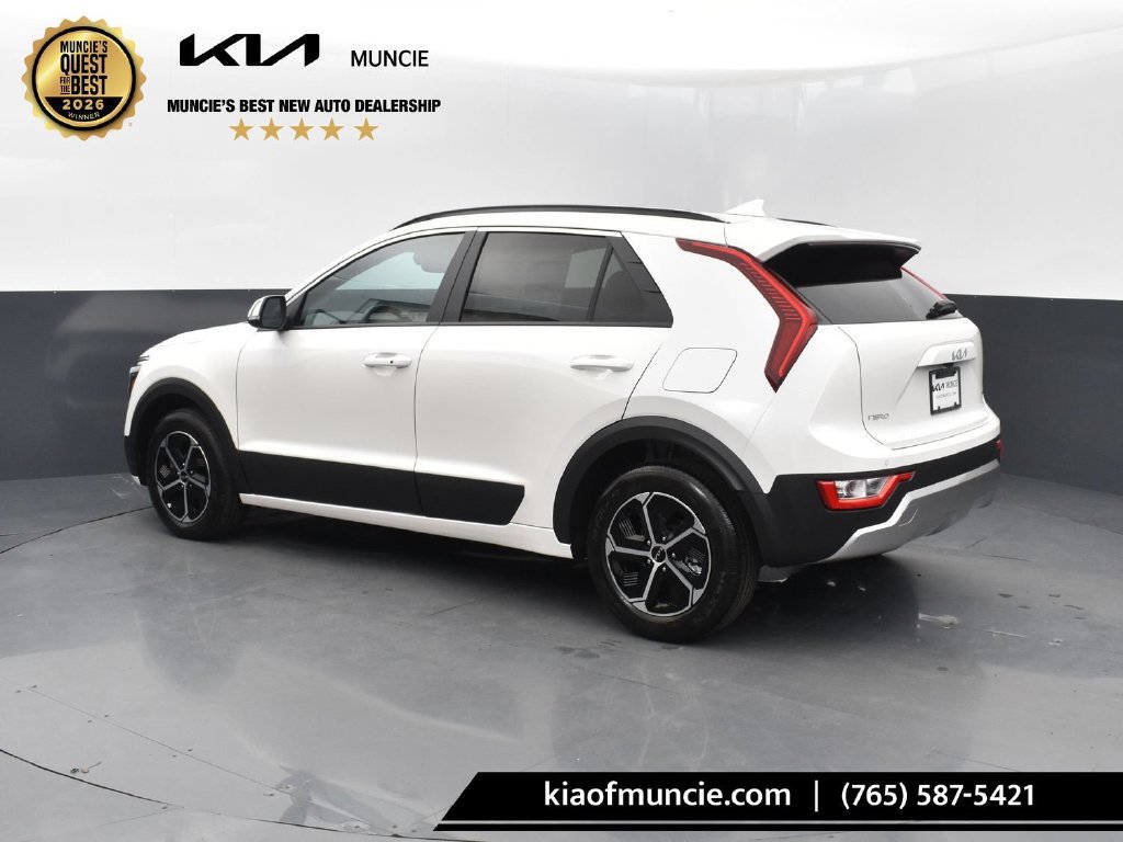Used 2025 Kia Niro EX FWD image 5