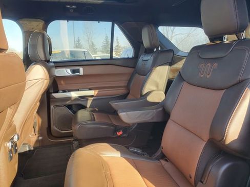 Used 2022 Ford Explorer King Ranch w/ Technology Package AWD/4WD image 27