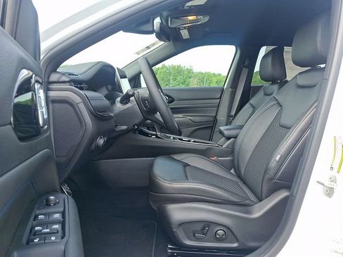 New 2026 Jeep Compass Latitude AWD/4WD image 6