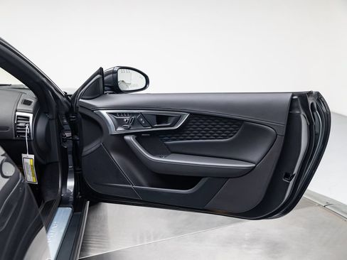 Used 2024 Jaguar F-TYPE R-Dynamic RWD image 29