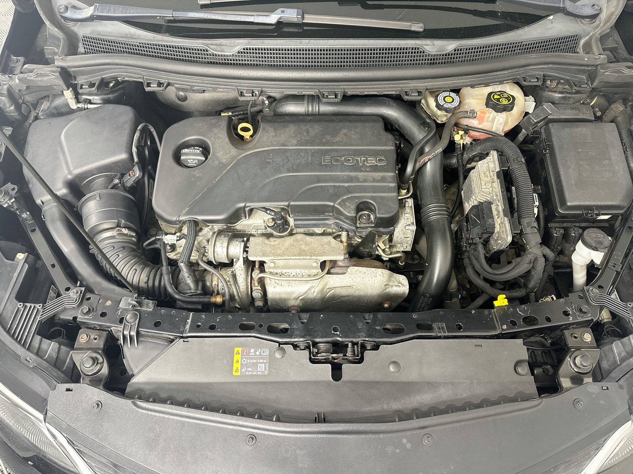 Used 2018 Chevrolet Cruze LT w/ Convenience Package FWD image 31