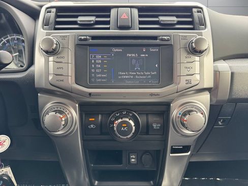 Used 2015 Toyota 4Runner SR5 AWD/4WD image 15