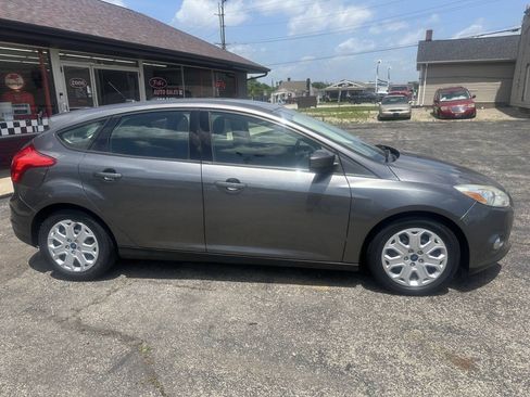 Used 2012 Ford Focus SE FWD image 3