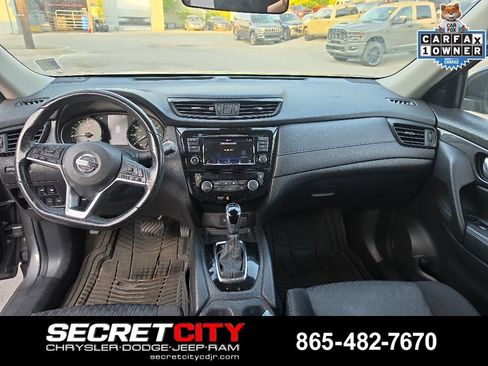 Used 2019 Nissan Rogue SV AWD/4WD image 11