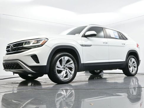 Used 2020 Volkswagen Atlas Cross Sport SEL image 52