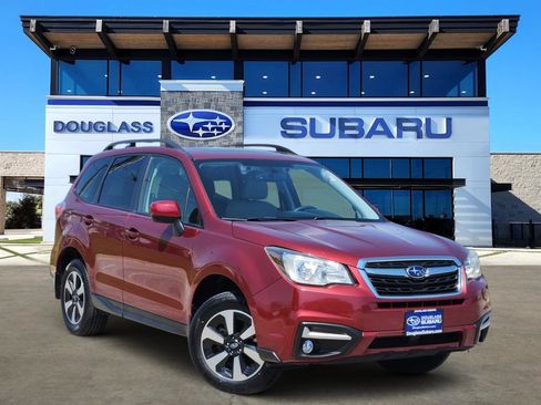 Used 2018 Subaru Forester 2.5i Premium AWD/4WD image 1