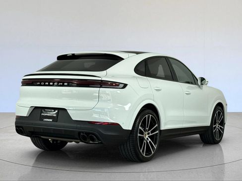 Used 2026 Porsche Cayenne Coupe AWD/4WD image 8