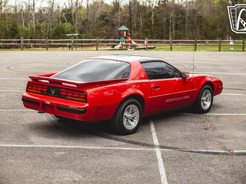 Used 1989 Pontiac Firebird Formula RWD image 15