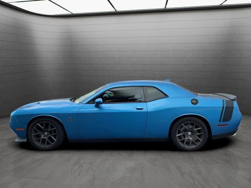 Used 2016 Dodge Challenger R/T Scat Pack image 4