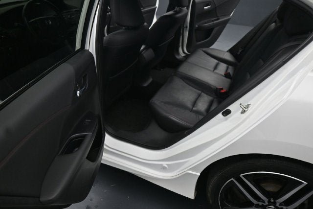 Used 2017 Honda Accord Sport Special Edition image 23
