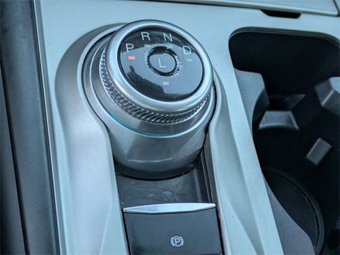 Used 2023 Ford Explorer XLT image 28