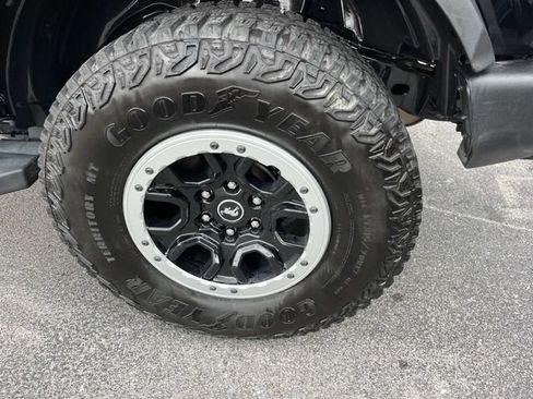 Used 2024 Ford Bronco Big Bend w/ Sasquatch Package AWD/4WD image 14