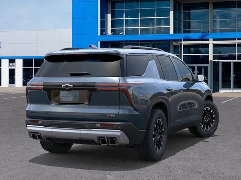 New 2026 Chevrolet Traverse Z71 w/ Driver Confidence Package AWD/4WD image 4