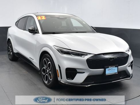 Certified 2022 Ford Mustang Mach-E GT image 18