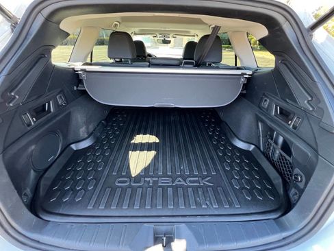 Used 2025 Subaru Outback Onyx Edition image 17