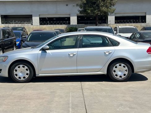 Used 2012 Volkswagen Passat 2.5 S FWD image 6