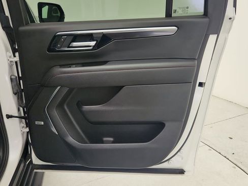 Certified 2025 Chevrolet Suburban RST w/ Comfort Package RWD image 37