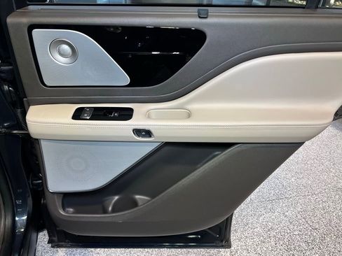 Used 2023 Lincoln Aviator Reserve w/ Equipment Group 201A image 57