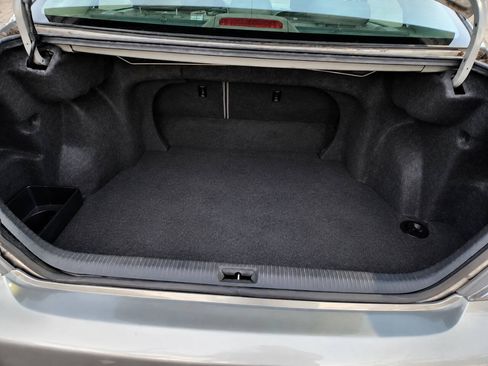 Used 2006 Toyota Camry XLE FWD image 14