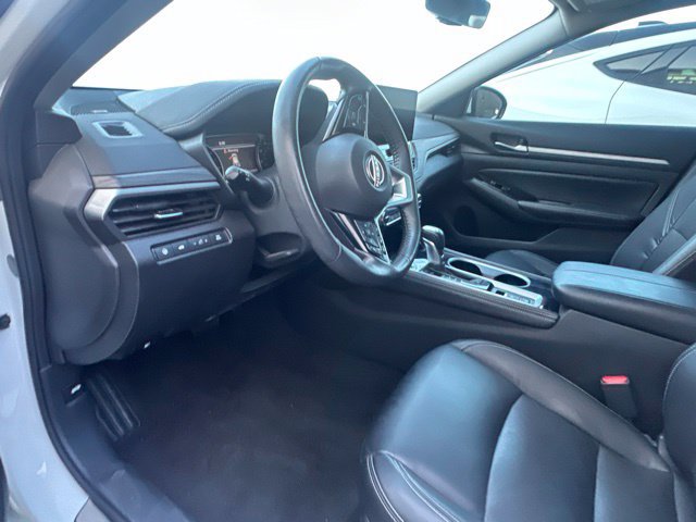Used 2024 Nissan Altima 2.5 SL FWD image 12
