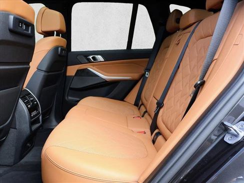 Used 2023 BMW X5 xDrive40i w/ Luxury Seating Package AWD/4WD image 26