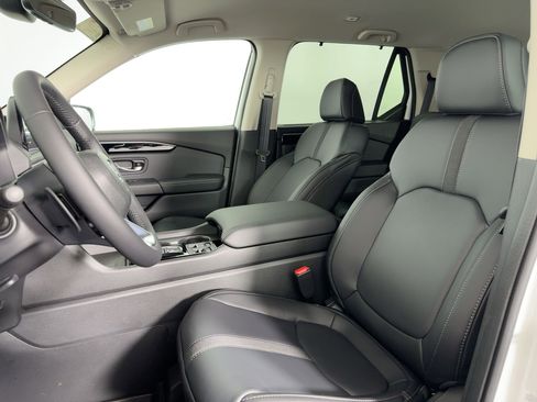 New 2025 Honda Pilot EX-L image 5