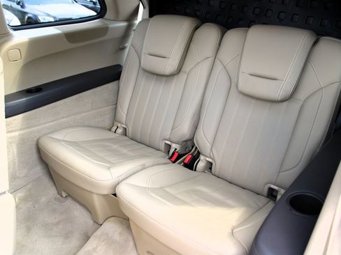 Used 2014 Mercedes-Benz GL 450 4MATIC w/ Appearance Package image 21