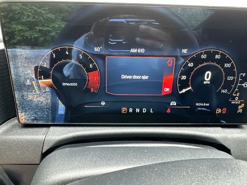 Certified 2025 Ford Mustang Coupe RWD image 21