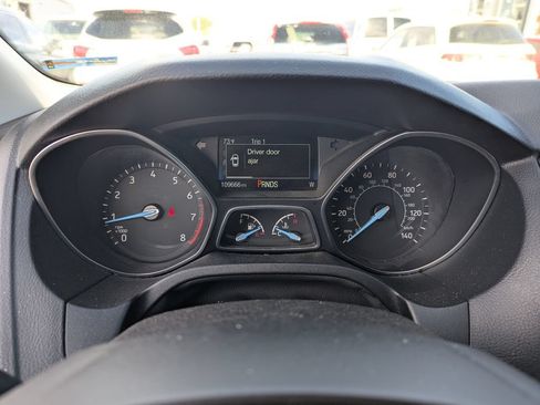 Used 2015 Ford Focus SE w/ Equipment Group 201A FWD image 20