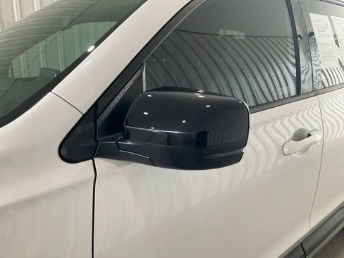 Certified 2025 Honda Pilot Black Edition image 3