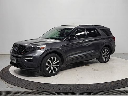 Used 2020 Ford Explorer ST w/ Premium Technology Package AWD/4WD image 3