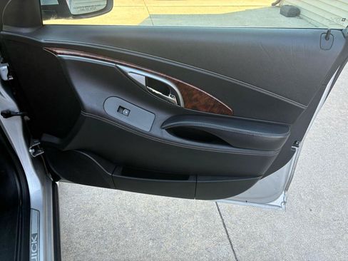 Used 2011 Buick LaCrosse CXL FWD image 13