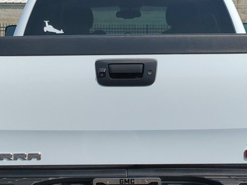 Used 2014 GMC Sierra 2500 Denali AWD/4WD image 46