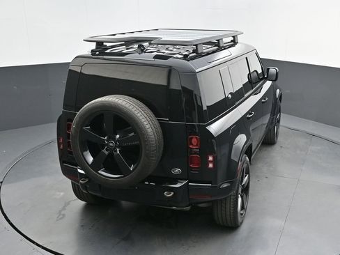 Used 2023 Land Rover Defender 110 X-Dynamic SE image 34