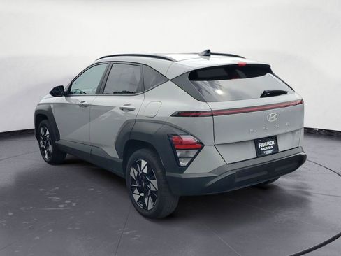 Used 2025 Hyundai Kona SEL AWD/4WD image 4